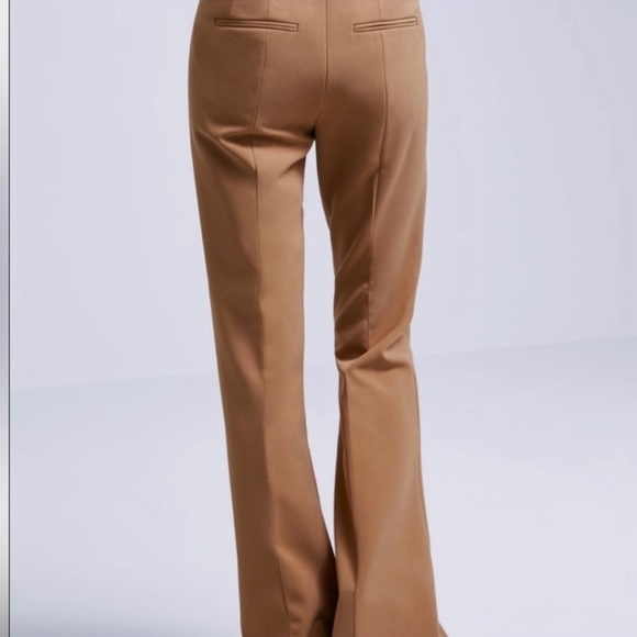Zara Pleated Wide Leg Camel Trousers. Waist is approximately 29 inches - Picture 4 of 13